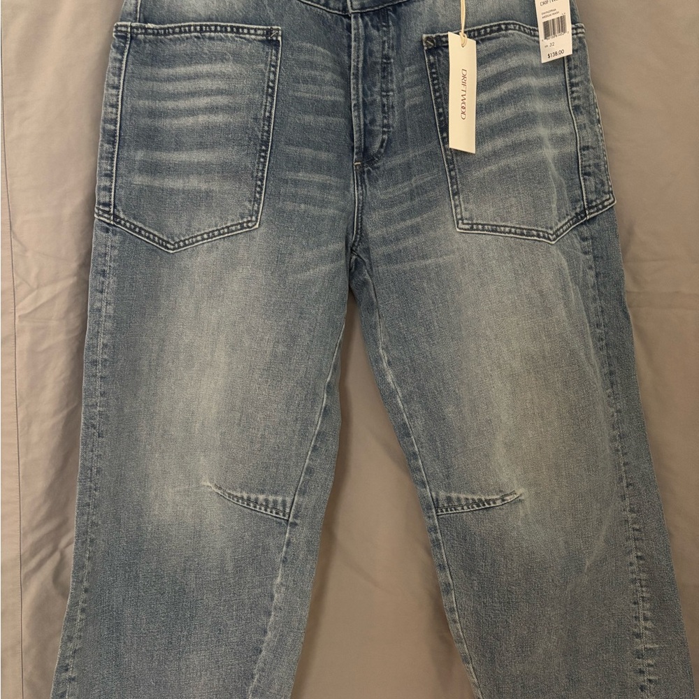 Driftwood Barrel Jeans - NWT